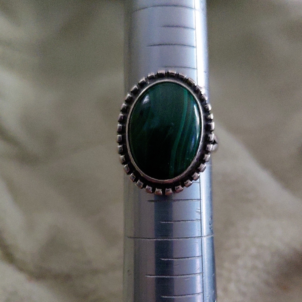 Vtg Green Malachite And Silver Vintage Ring Size 7.75. Stamped And Makers Mark.